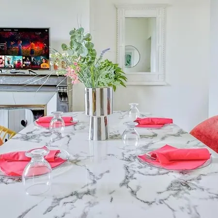 Le Safari - Face Gare - Parking - Familial & Architecte - Rent Immo Апартаменты Труа
