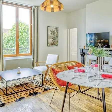Le Safari - Face Gare - Parking - Familial & Architecte - Rent Immo Апартаменты *